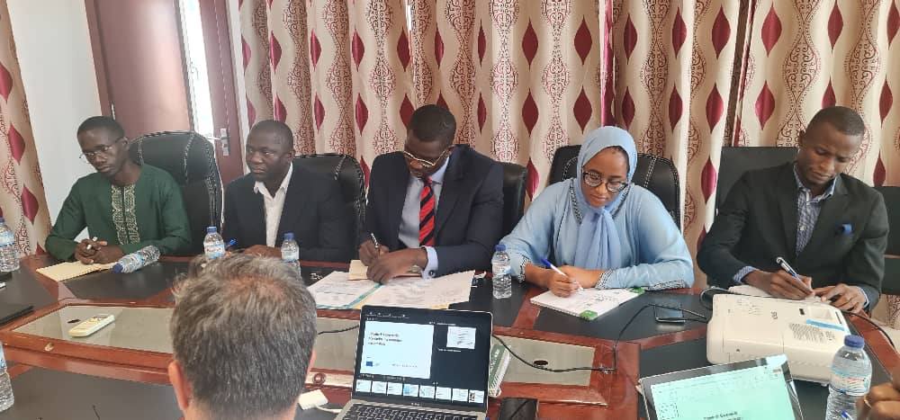 <p>
	APRESENTA&Ccedil;&Atilde;O AO TRIBUNAL DE CONTAS DA GUIN&Eacute;-BISSAU DE PROJETO "GOVERNA&Ccedil;&Atilde;O ECON&Oacute;MICA, TRANSPARENTE E RESPONS&Aacute;VEL", FINANCIADO PELA UNI&Atilde;O EUROPEIA</p>
